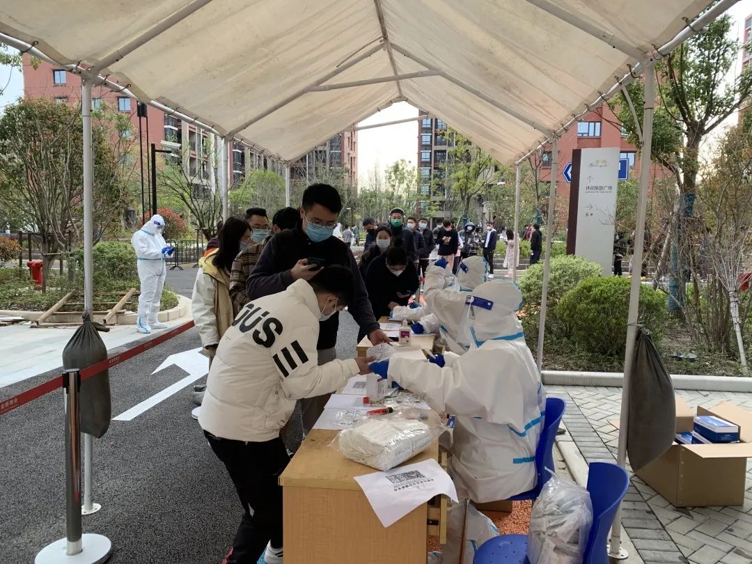 20220330 春日暖阳照心间！金桥集团防疫志愿者守护家园-8