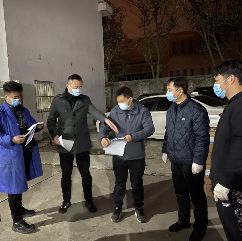 20220326 平凡且伟大，记疫情中可爱的他们-2