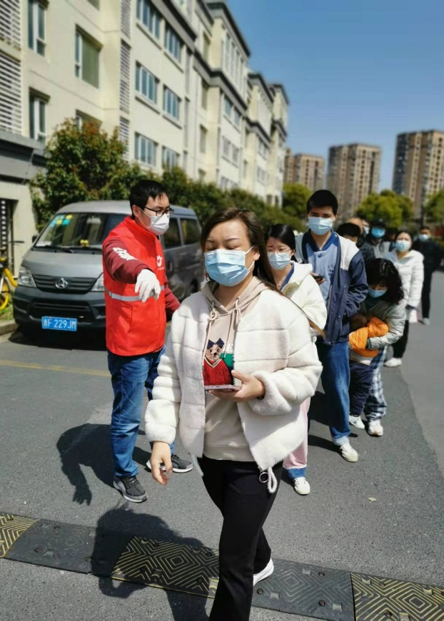 20220422 全心守“沪” “疫”起担当浦商集团志愿者队伍驰援南码头街道-8