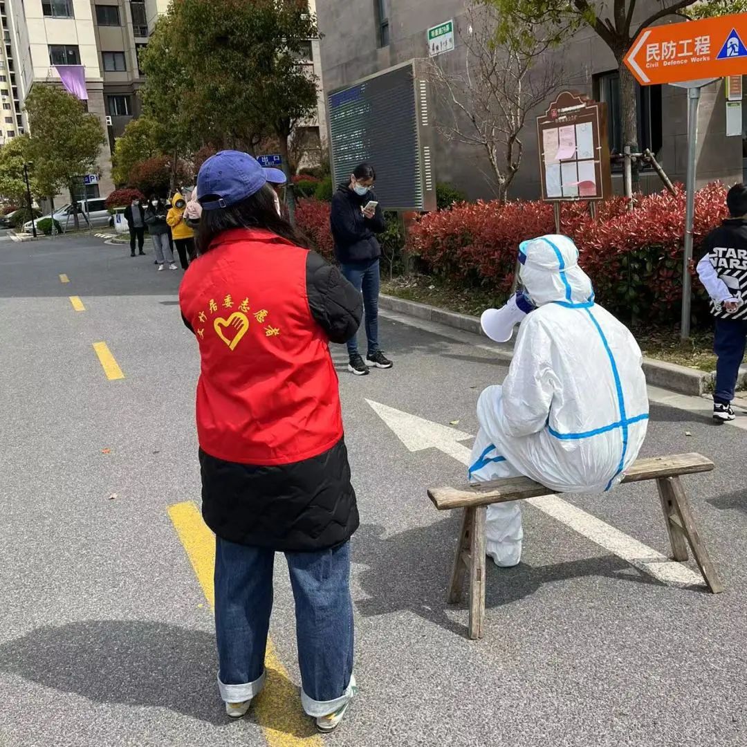 20220408 滴水映照春光暖——水务集团广大员工争当志愿者逆行战疫-31