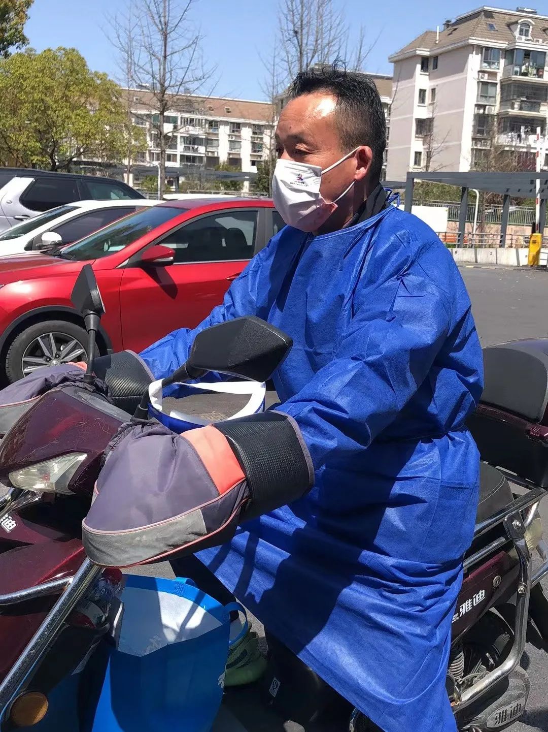 20220527 同向而行，同心抗“疫”——为疫情防控注入最坚实的“征收力量”-12