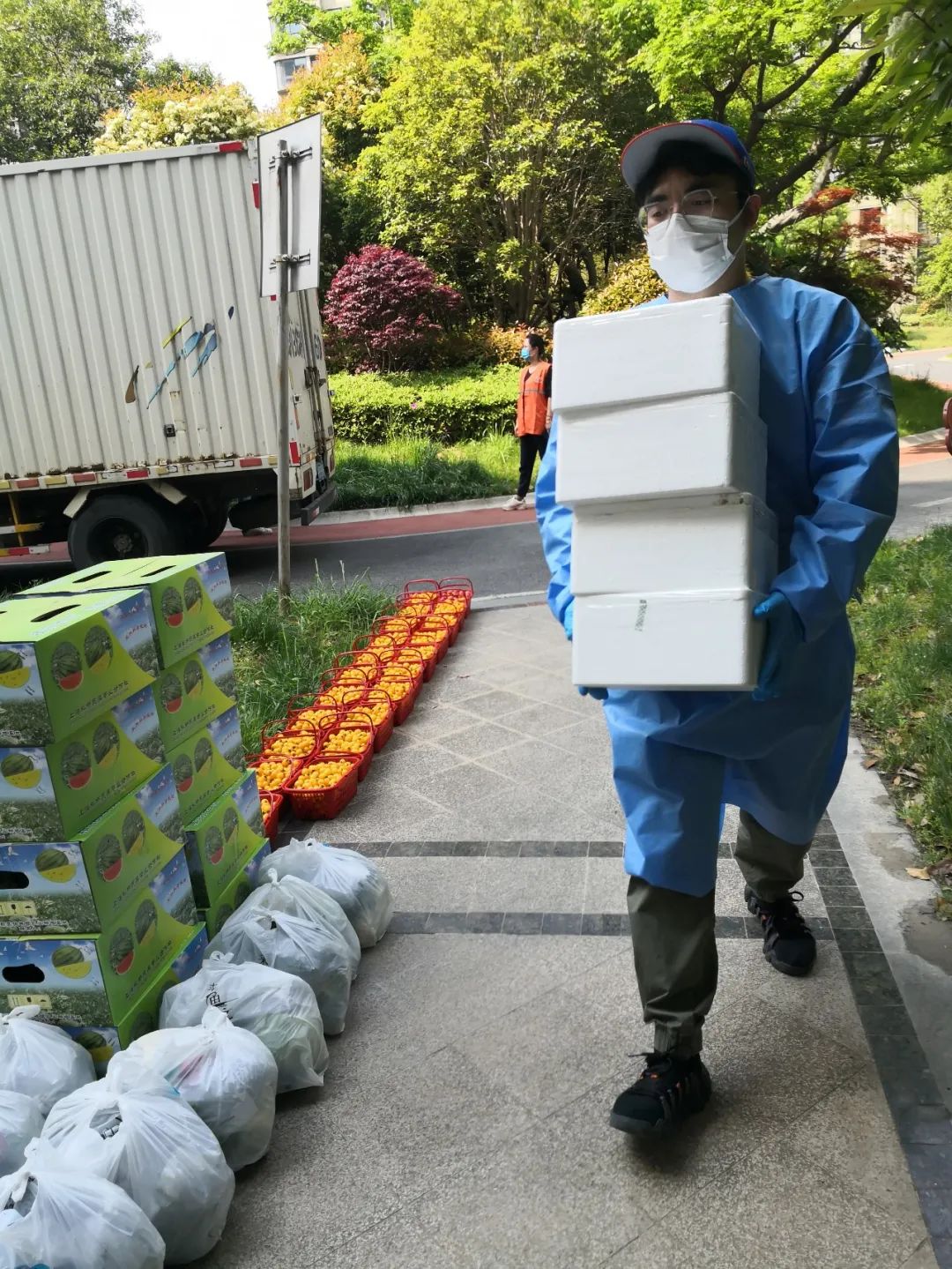 20220513 加速布局“暖心市集” 全力服务打赢大上海保卫战-5