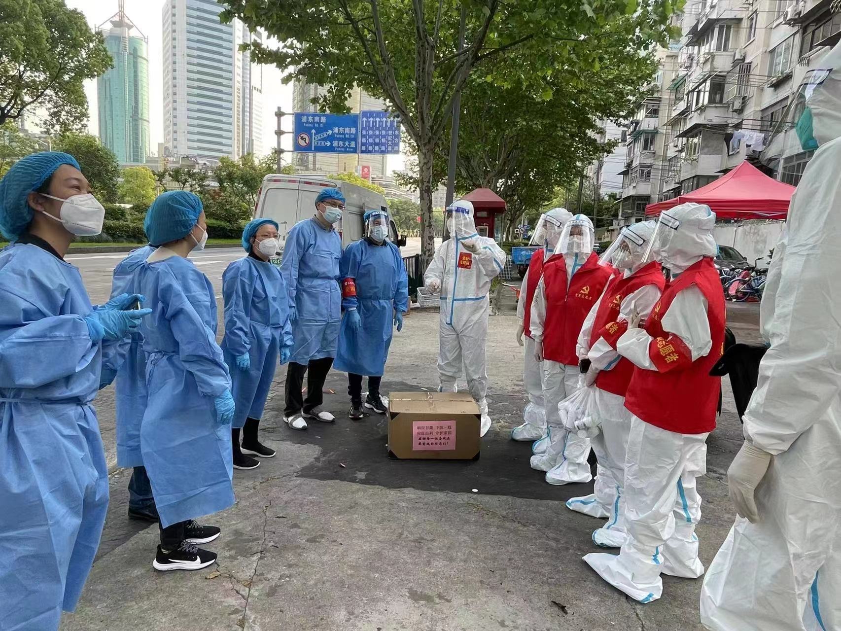20220509 “您好请讲，这里是福沈居委” -----东岸集团本部党员下沉“疫”线战记-5
