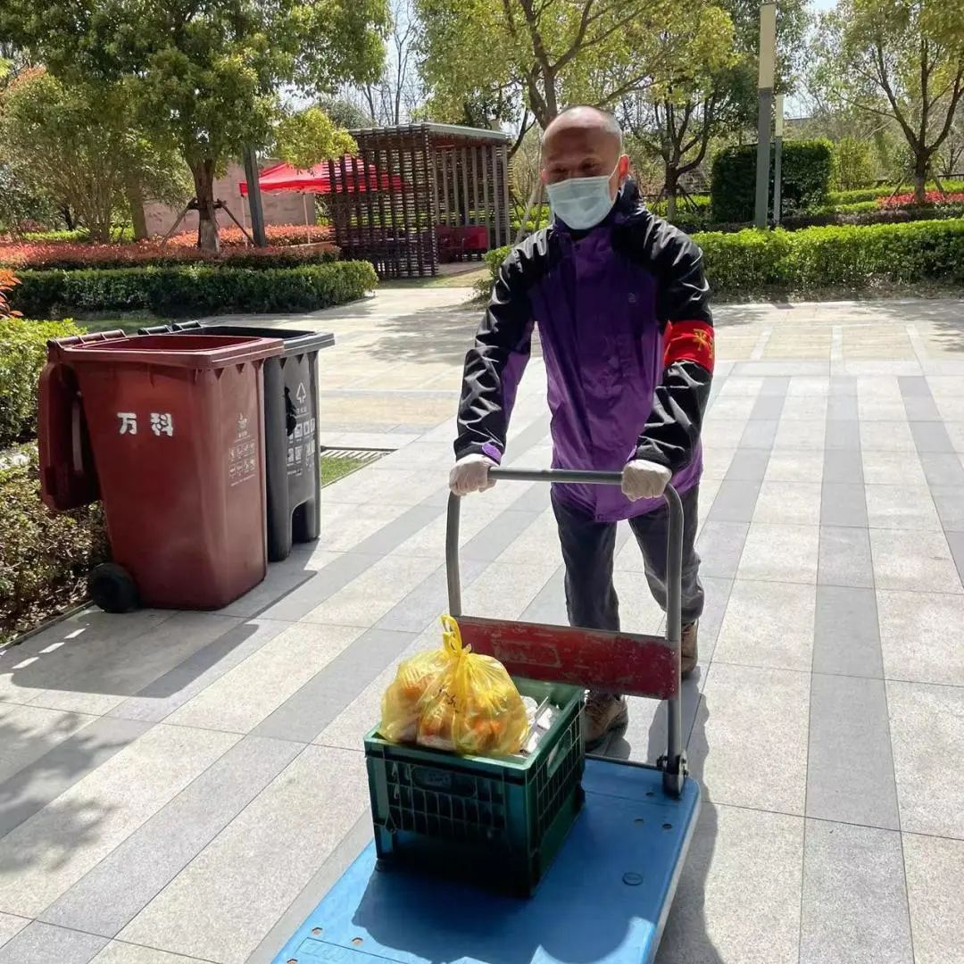 20220527 同向而行，同心抗“疫”——为疫情防控注入最坚实的“征收力量”-11