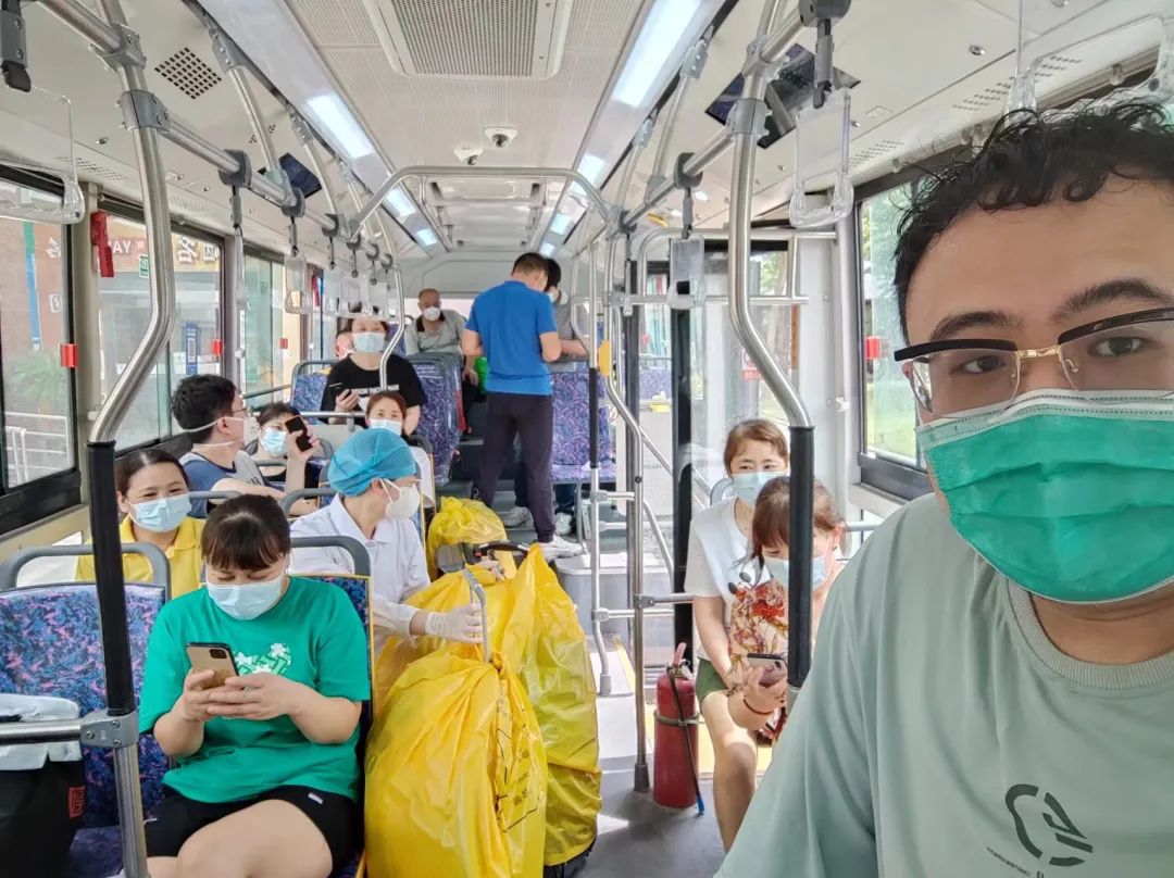 20220623 最危险的地方有TA们的身影！金桥集团防疫志愿者持续奋战在防疫一线-5