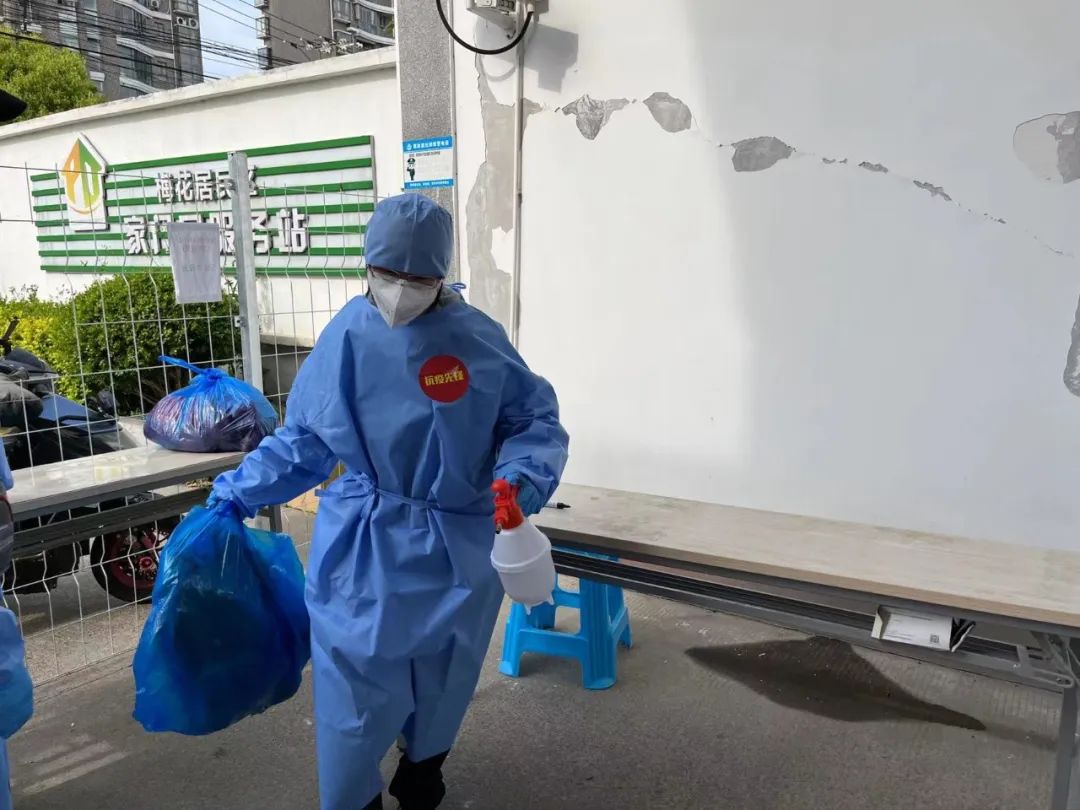 20220608 【战疫心声】上善若水润无声——水务集团下沉街镇、服务社区亲历者说系列报道（九）-13