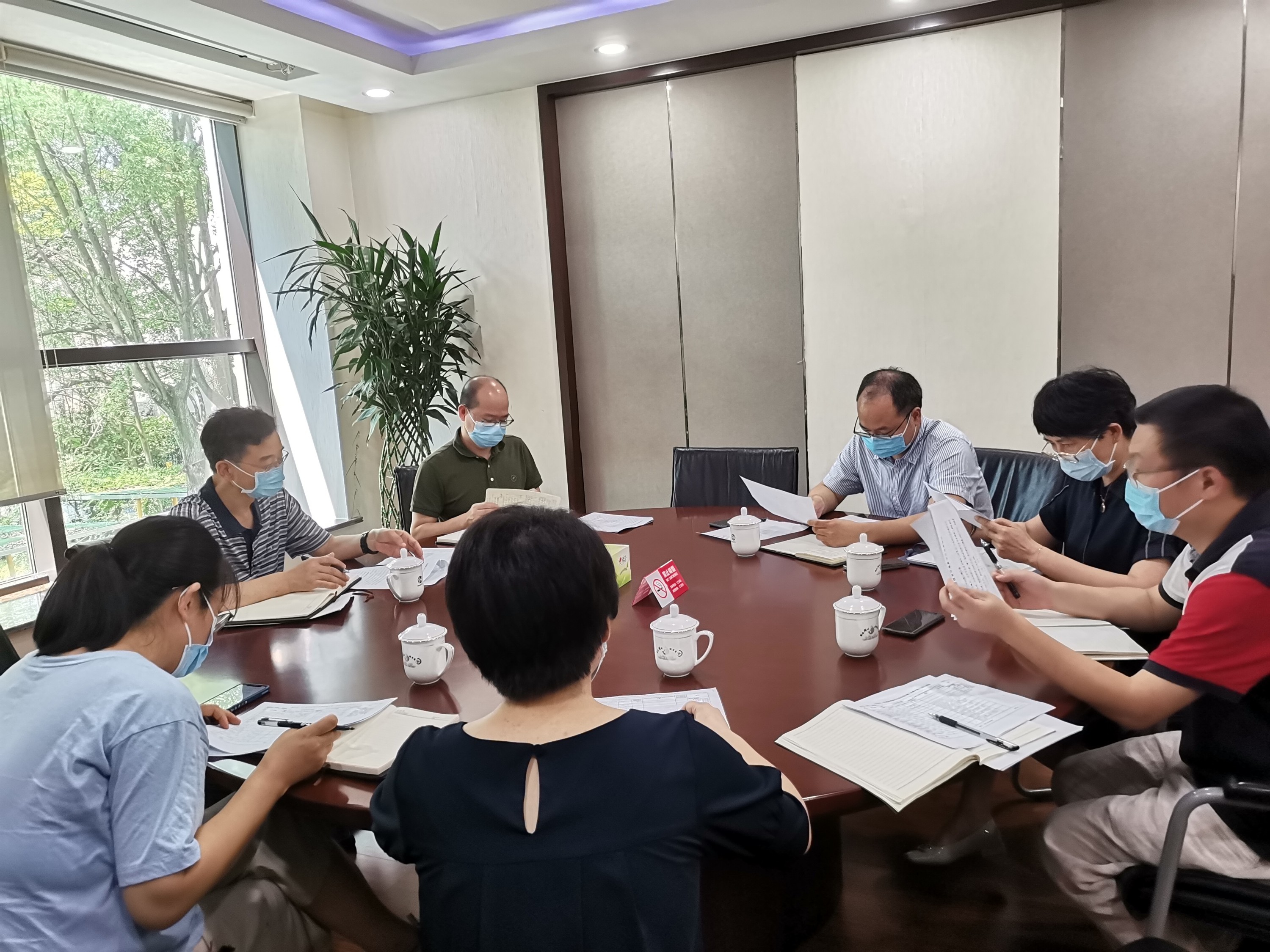 20220728 区审计局副局长龚建伟一行来周浦调研政府投资历年结存项目进展情况