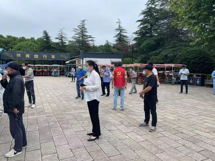 助力世纪公园恢复开放，观光车变身采样车-8