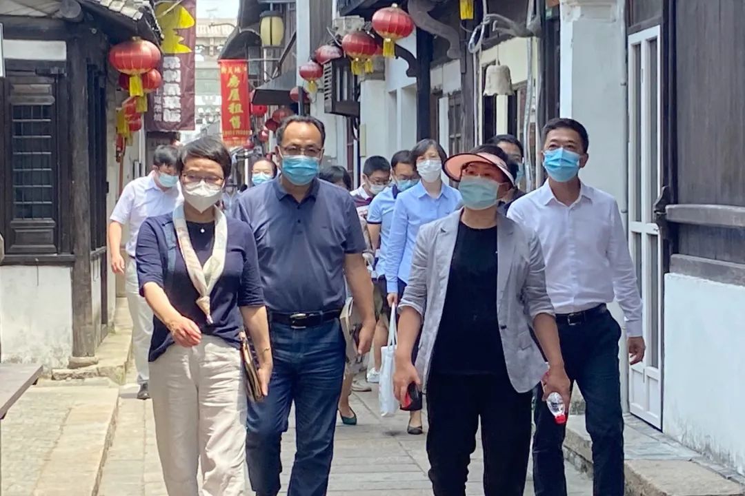 20220721 落实《上海市城市更新条例》有成效，浦开集团获新区人大调研团肯定-1